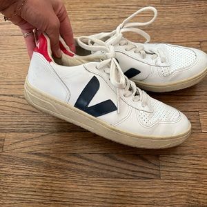 VEJA V-10 SNEAKERS